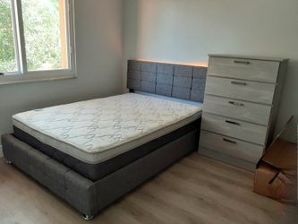 NEW FULL-SIZE PILLOW TOP MATTRESS AND BOX SPRING