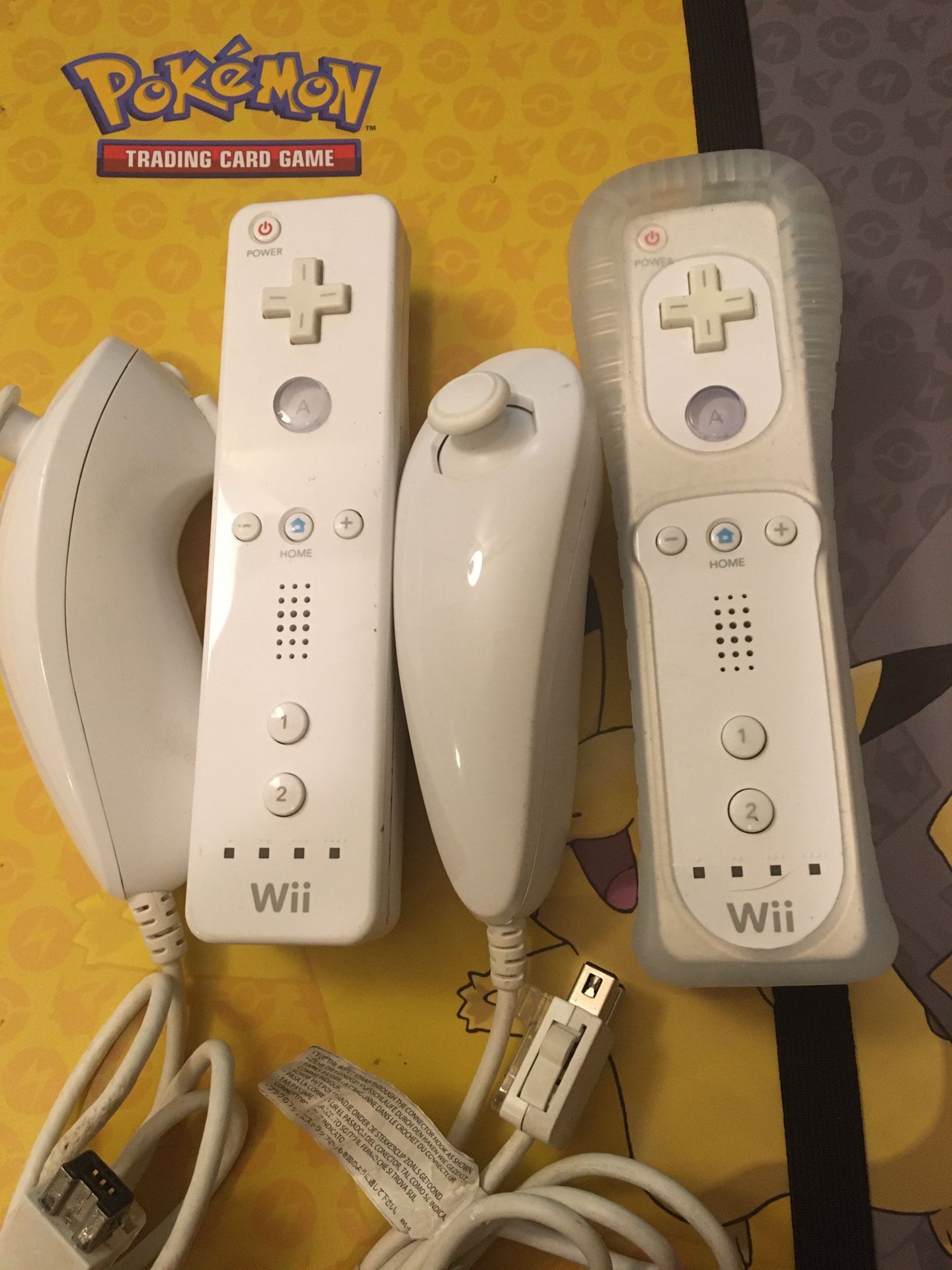 Nintendo Wii Motion Controllers with Nunchucks