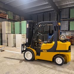 2014 Yale Forklift 6000lbs Capacity