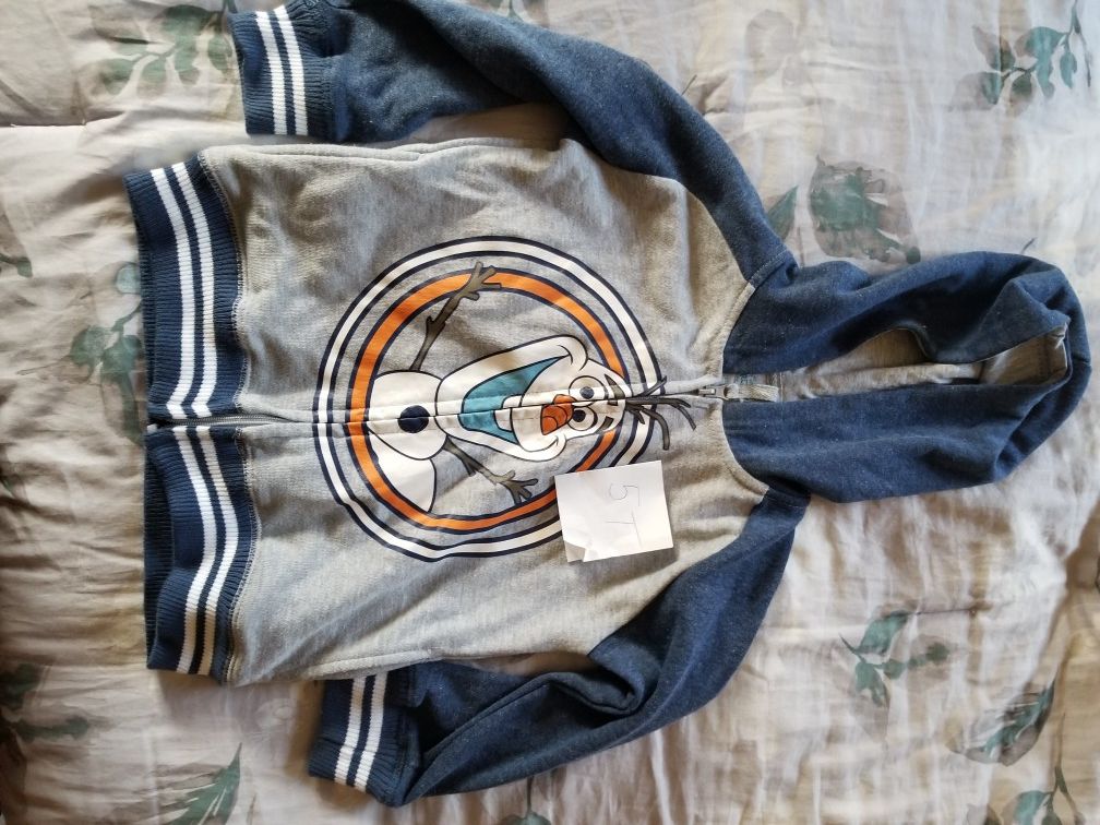 5 t sweatshirt airplanes