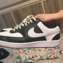Nike Shoes Size 9