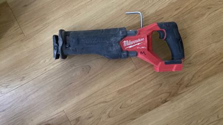 Sawzall milwaukee