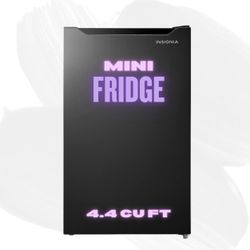 Insignia - 4.4 Cu. Ft. Mini Fridge with Door Storage - Black