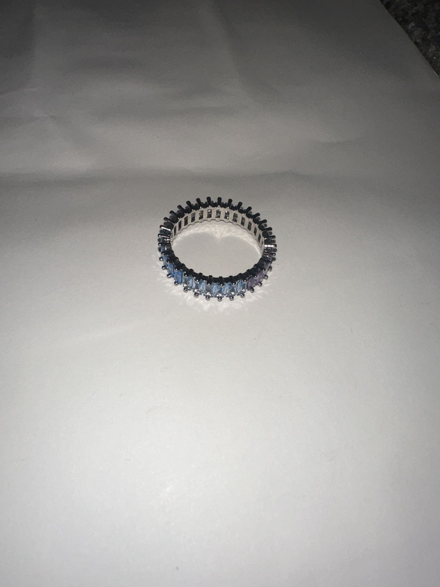 Size 9/10- Colorful ring 