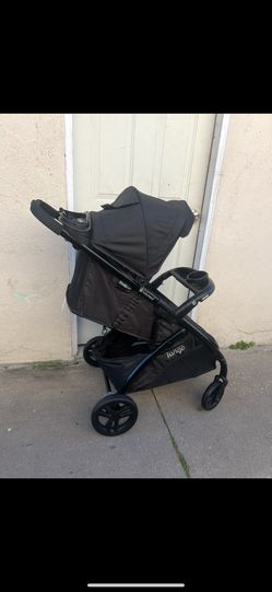 BABY TREND STROLLER 