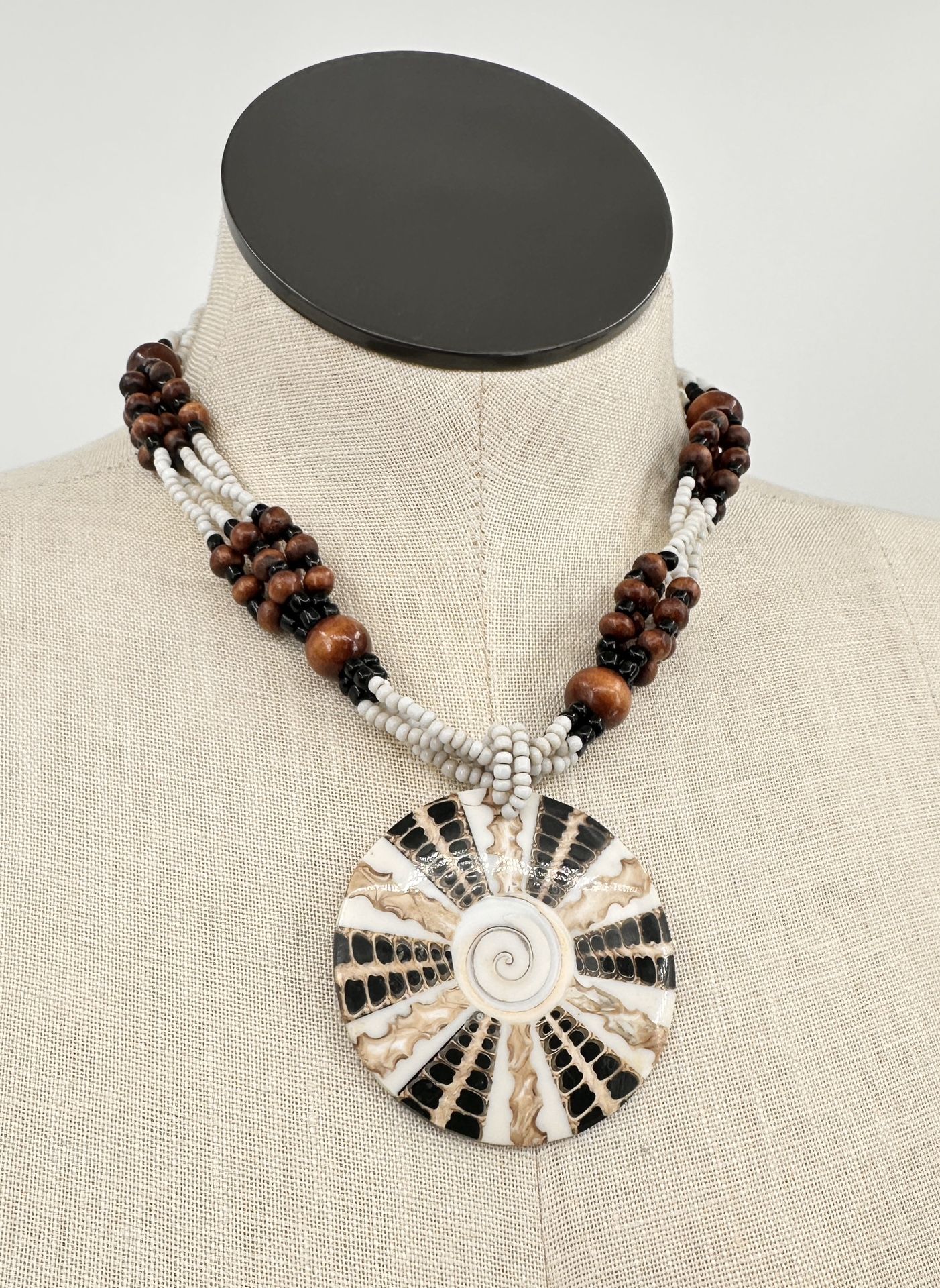 Vintage Mosaic Dial Swirl Inlay Shell Pendant Necklace 19”