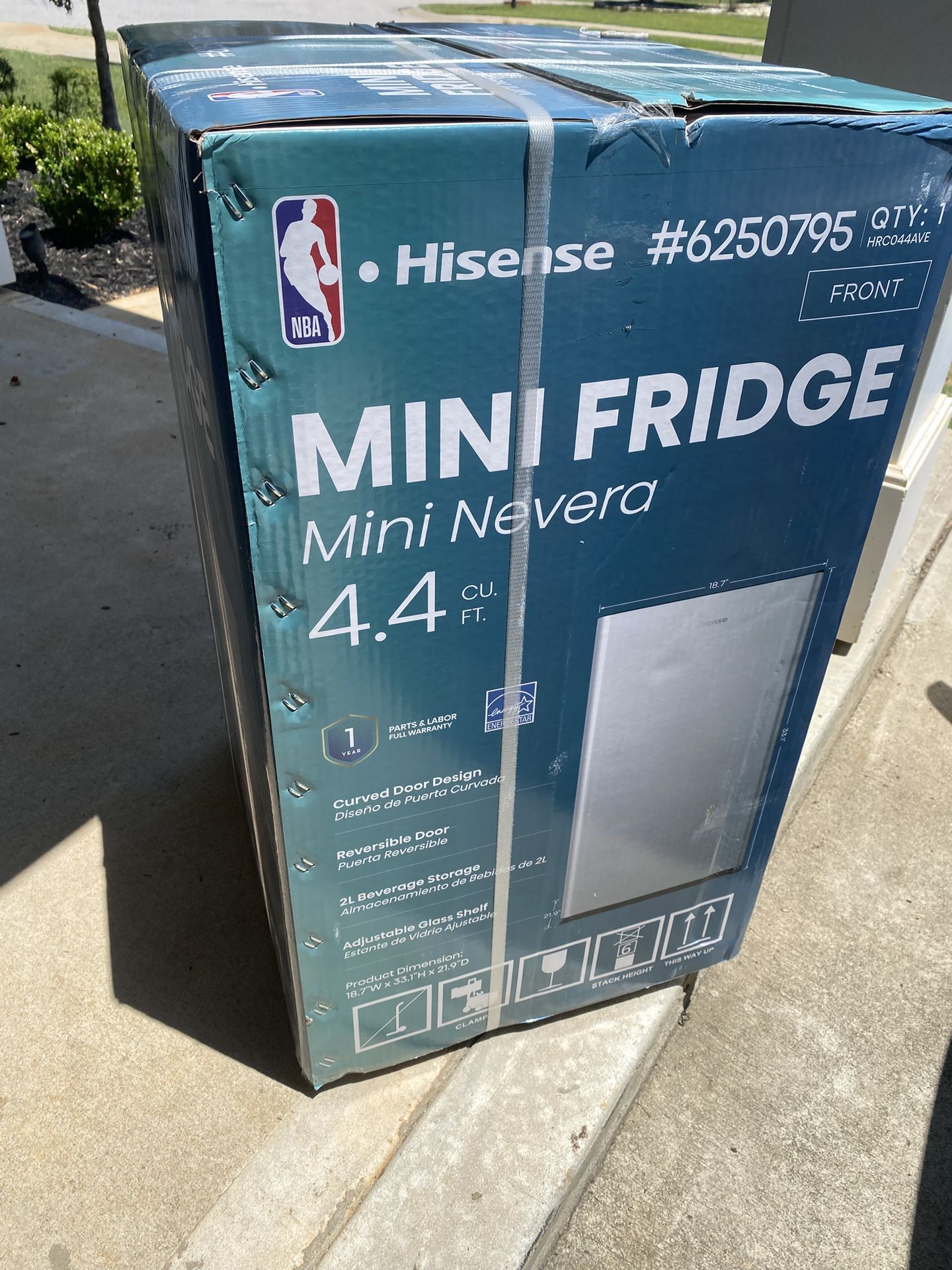 Hisense Mini Fridge 4.4 Cu ft
