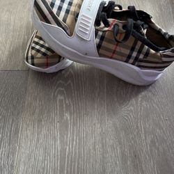 Burberry Men’s Shoes 
