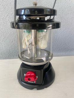 ** Coleman Propane Lantern w/ hard case **