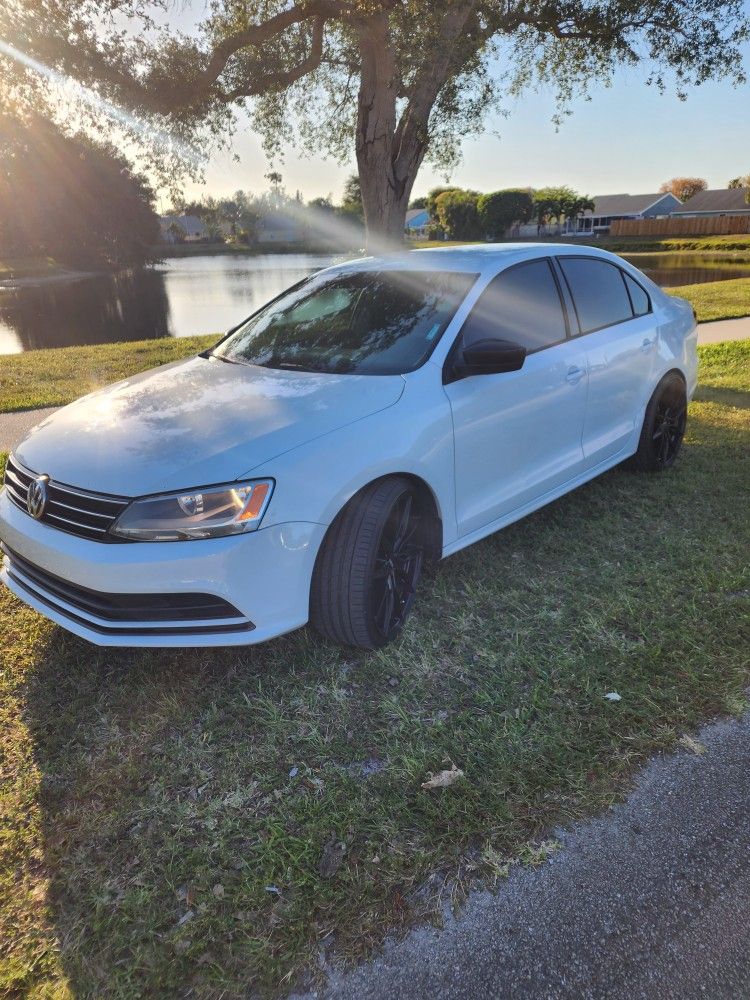 2016 Volkswagen Jetta
