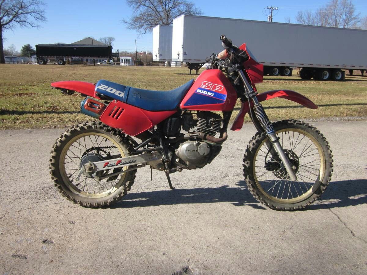 1987 Suzuki SP200 Enduro Street legal dirt bike motorcycle