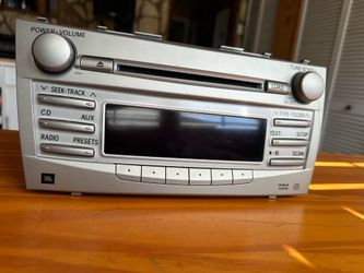 2011 Toyota Camry CD player Radio JBL