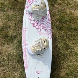 Liquid Force Maven 131.3CM with Liquid Force fusion S/M bindings
