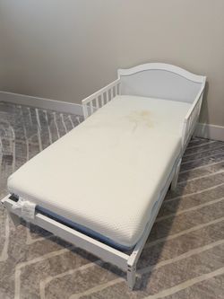 Toddler bed and mattress