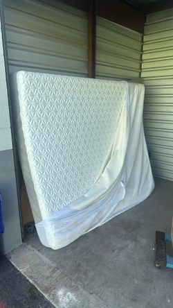 Mattress  cal king