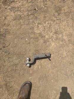 Ball hitch 2 in with pin