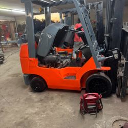 Forklift Repair 
