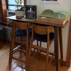 Tall Dining / Bar Table w/ 2 Chairs – Space Saving High-Top (42”)
