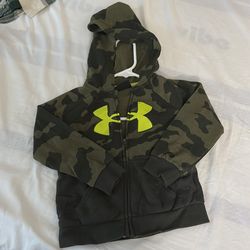 Children's Under Armour hooded zippered jacket size 3T