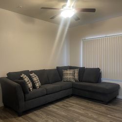 SECTIONAL - 2 PIECE/CHARCOAL