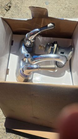 Llave para lavamanos 5.00