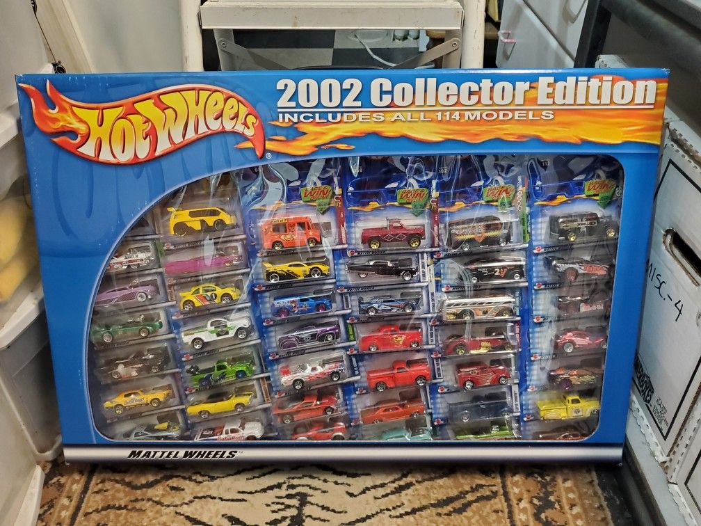 Limited Edition 2002 Hot Wheels Collector Edition 114 Set