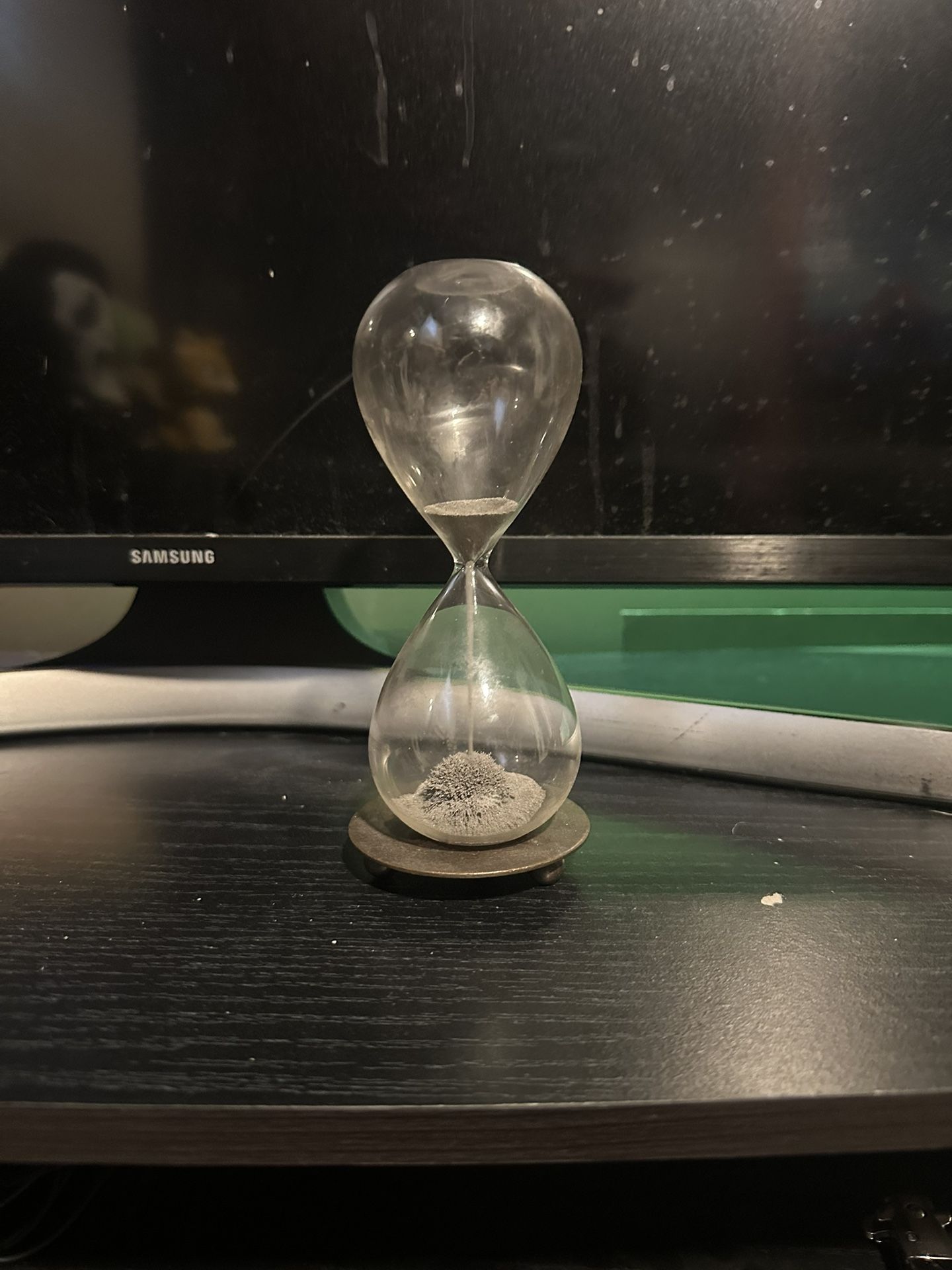 Magnetic Sand Hourglass