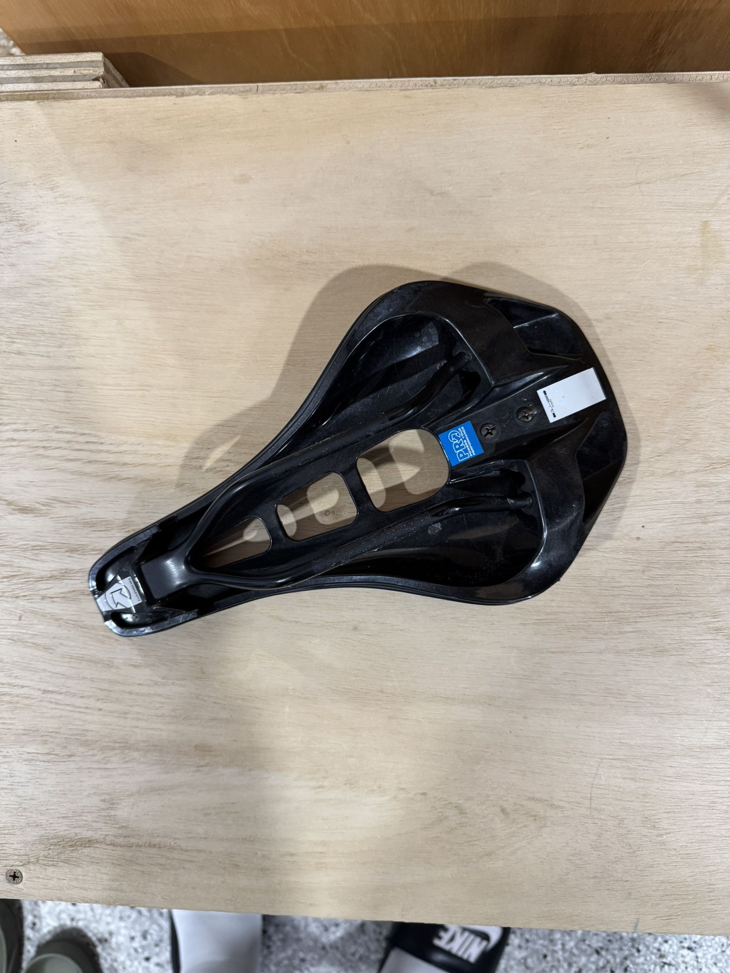 Pro Stealth Super light carbon rail Saddle