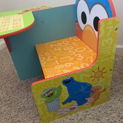 Elmo Children’s Chair Desk with Storage Bin