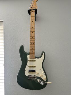FENDER AMERICAN PROFESSIONAL STRATOCASTER HSS ANTIQUE OLIVE MAPLE