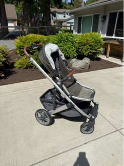 Uppababy Cruz V2 Stroller