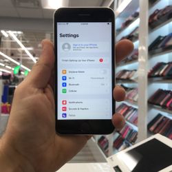 IPhone 8 64GB UNLOCKED 