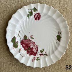FLORAL DECORATIVE PLATE