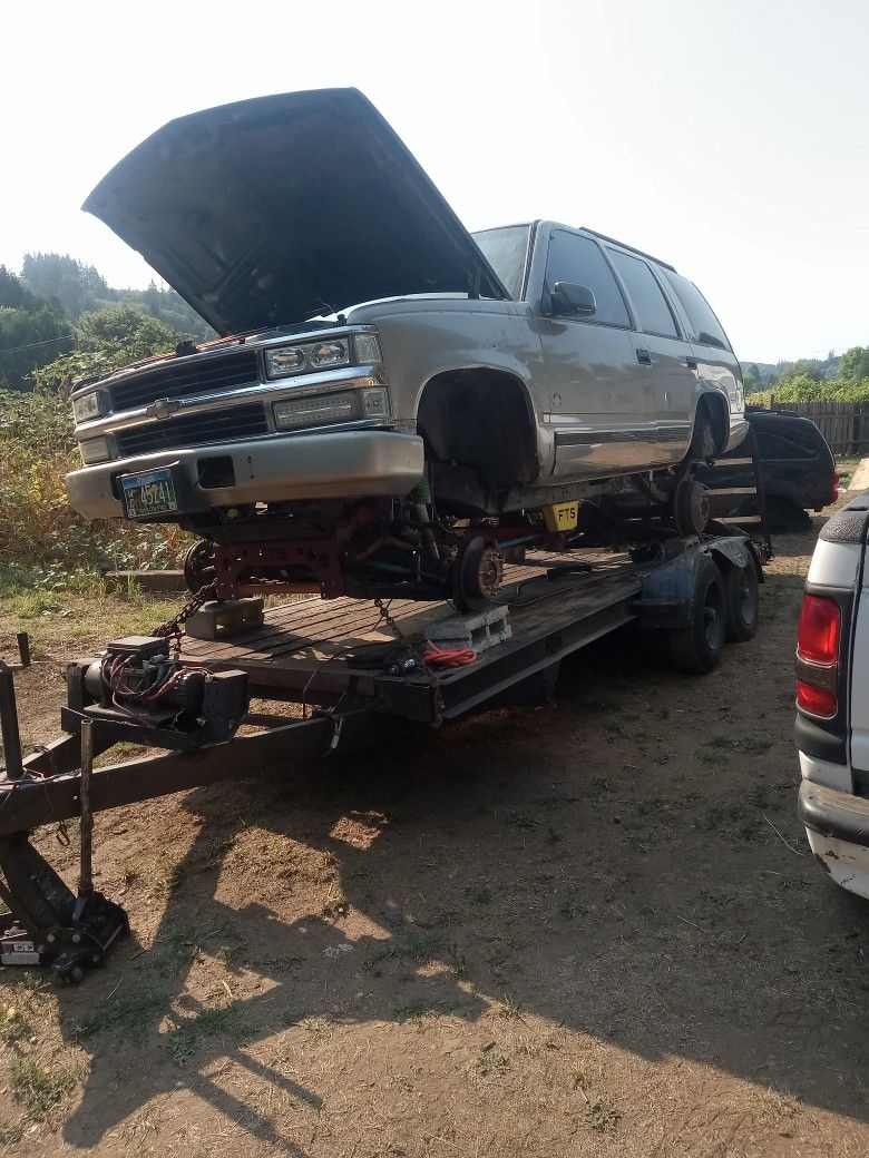 Parting Out A 99 Chevy Tahoe Z71 4x4