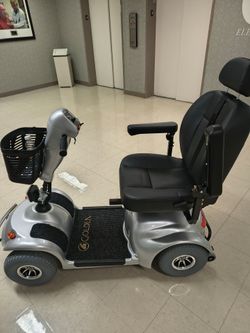 Mobility scooter