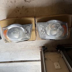 Chrysler Aspen Headlights left and right side