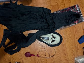 Ghost Face Halloween Costume with Mask
