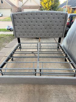 Bed frame king size NO MATTRESS