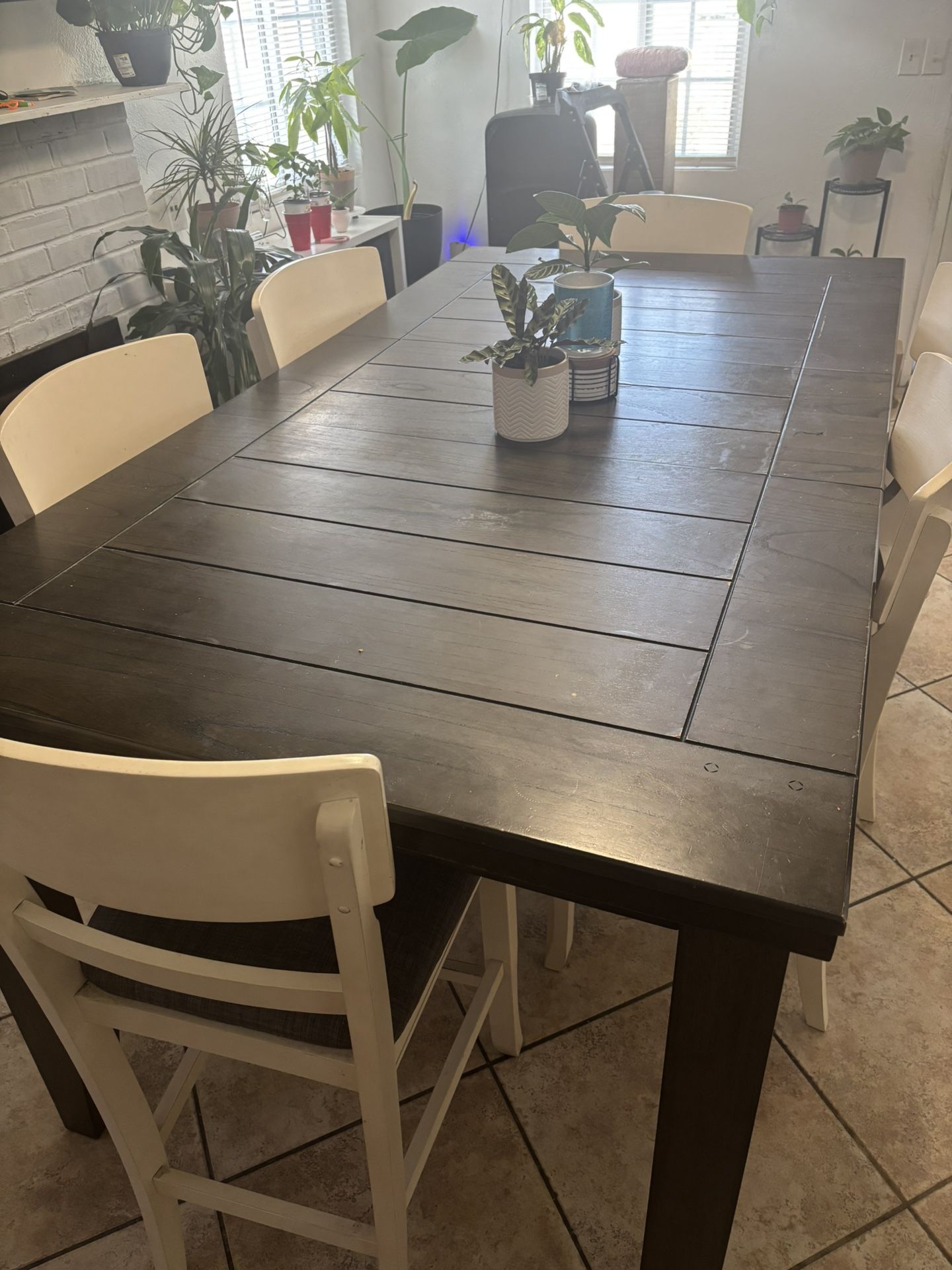Dinning Table