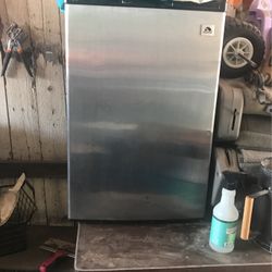 Igloo Refrigerator