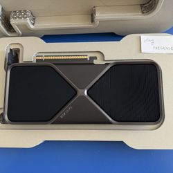 NVIDIA GeForce RTX 5070 FE Founders Edition 12GB DDR7 Graphics Card