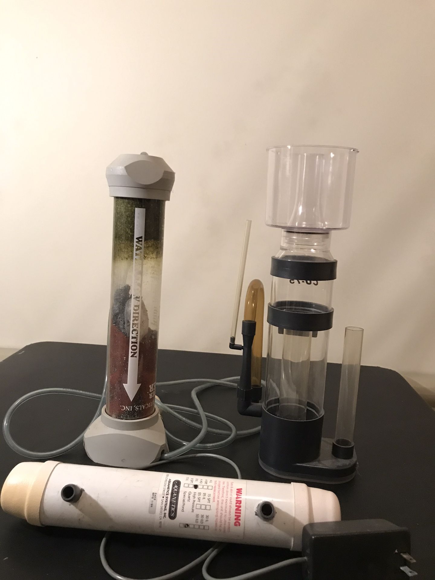 Protein skimmer and other filtration for fish tanks