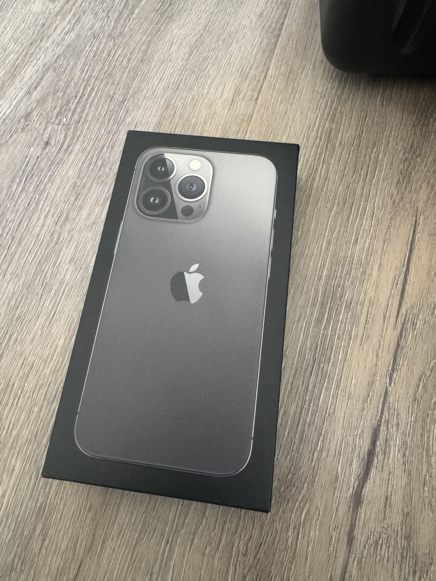 iPhone 13 Pro 1TB NEW