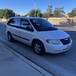 Chrysler Town Country 