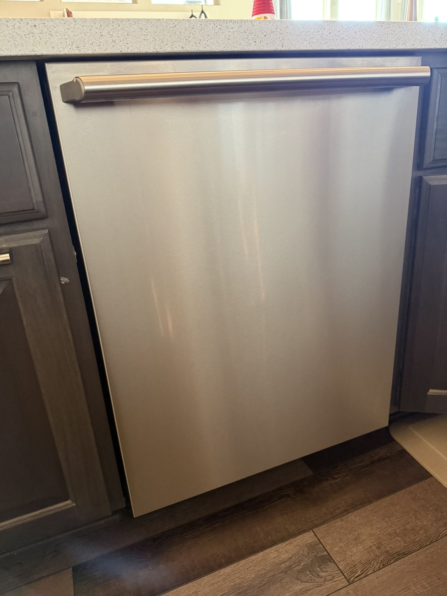 New Electrolux 24 In Front Dishwasher