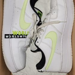 Mens Size 9 NIke Air Force 1 07 LV8 WW
