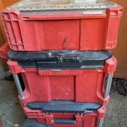 Milwaukee Pack out tool Box Set