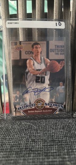 Gordan Hayward autographed nba card