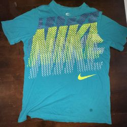 Nike Kids XL Teeshirt $4