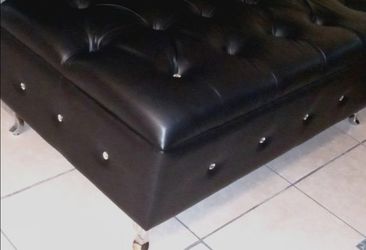 Glam black ottoman